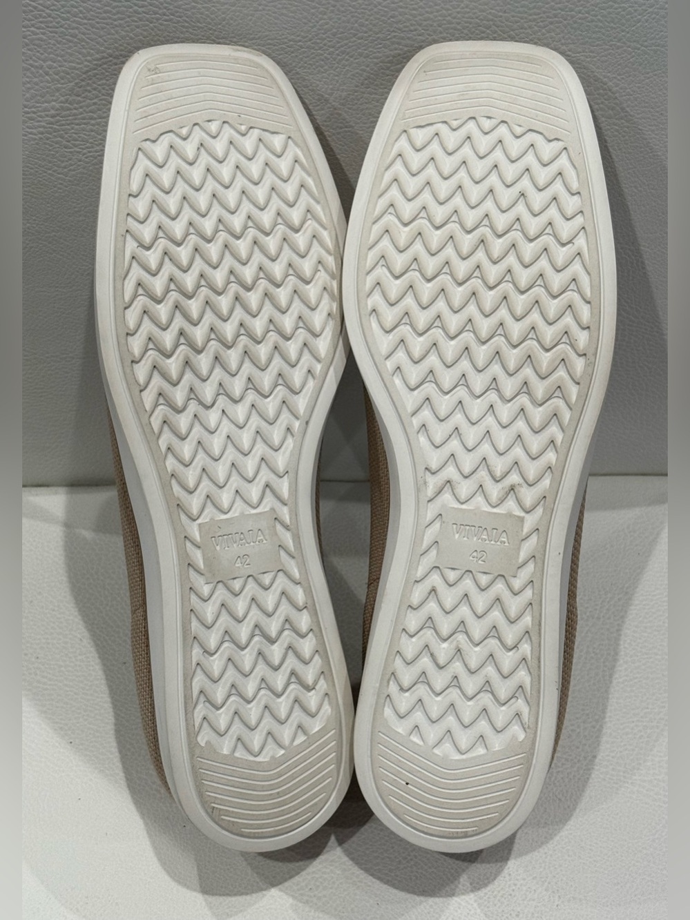 Vivaia Mabel Square-Toe All Day Standing Flats Almond Size 42 US 10.5 Comfort - Picture 6 of 11